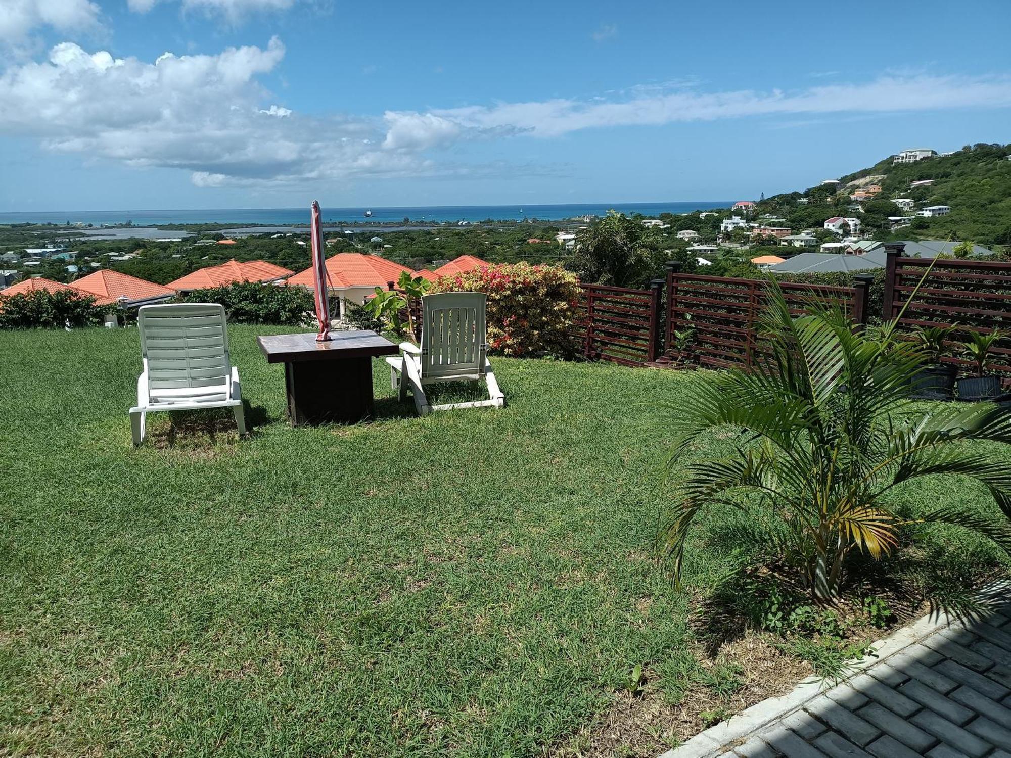 Holiday Home Belvedere Dickenson Bay Room photo